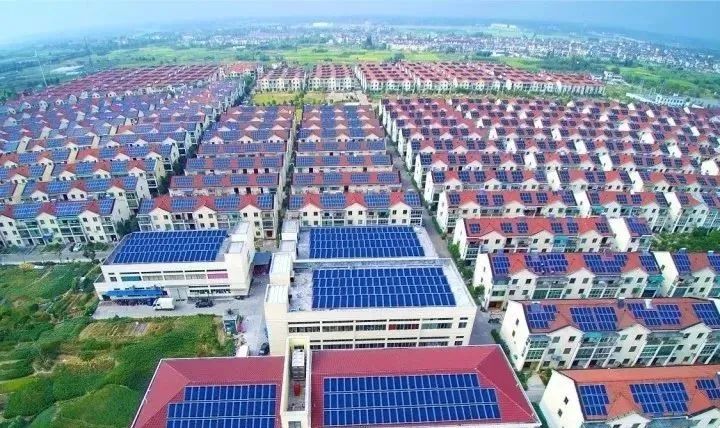 光伏發(fā)電“租房頂、免費(fèi)裝”新套路，警惕陰陽(yáng)合同，天上不會(huì)掉餡餅！